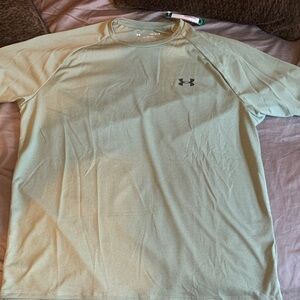 Under Armour Men's Light Green Short Sleeve Tee